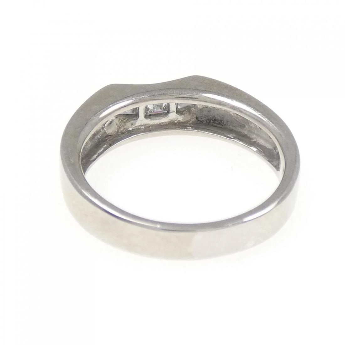 PT900 DIAMOND RING - 2