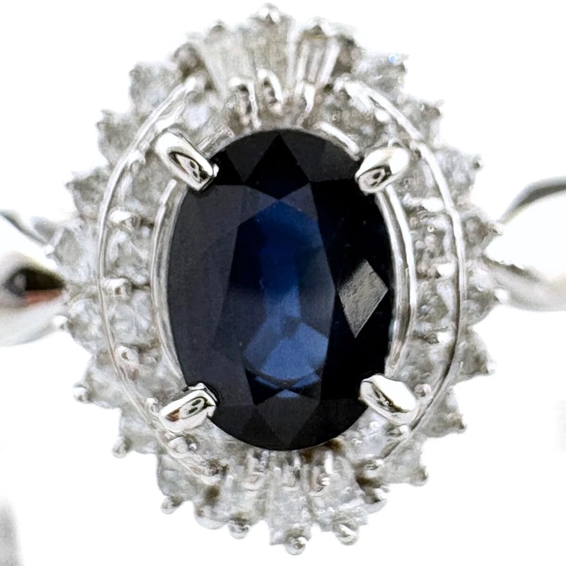 SAPPHIRE DESIGN RING PLATINUM MELEE DIAMOND: Sapphire Design Ring Platinum Melee Diamond Brand: Unbranded Type: Ring Material: Pt900, Main Stone/Creation sapphire Color: Platinum Size: US7.5 to 8 Accessories: None Accessories Notice: