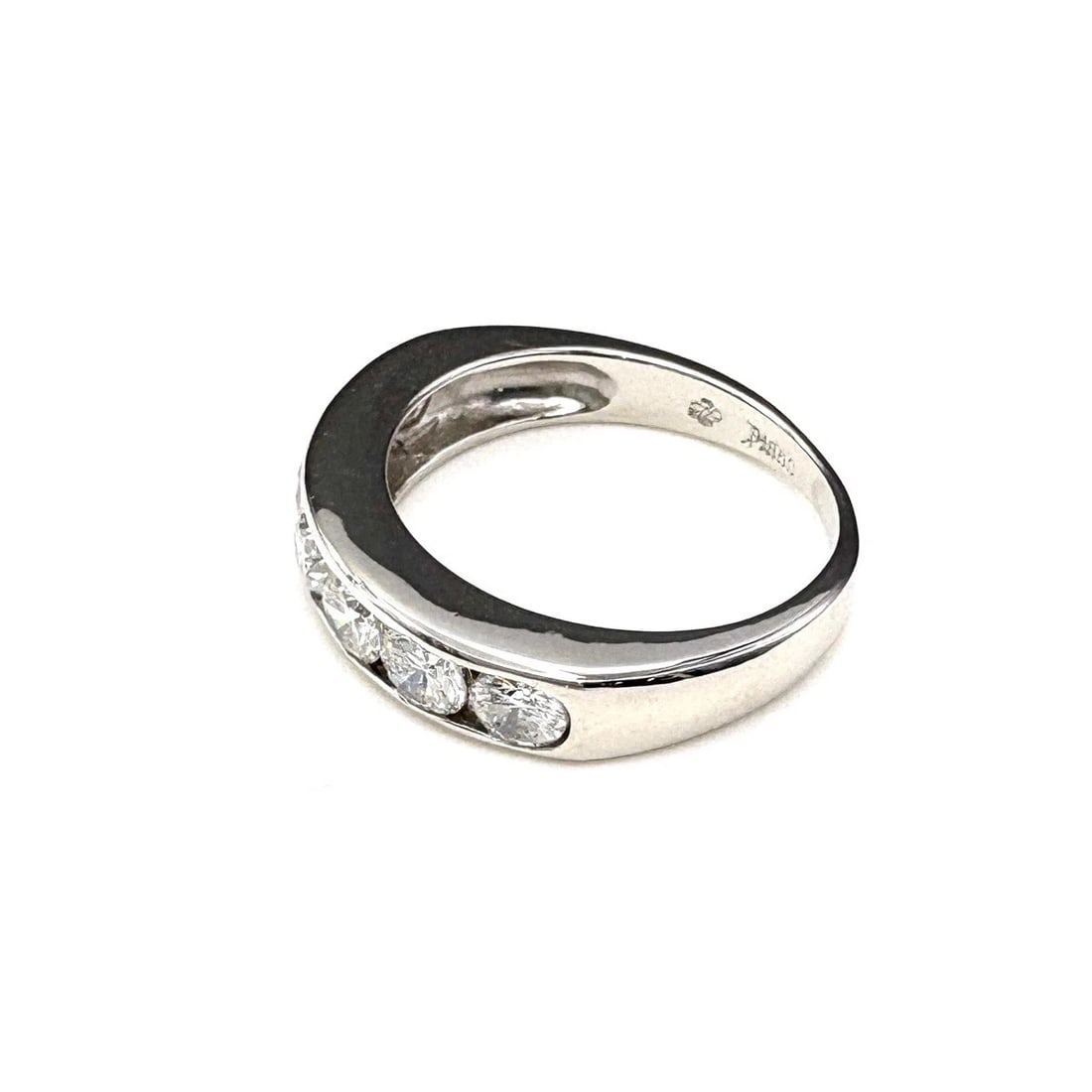 MELEE DIAMOND DESIGN RING PLATINUM: Melee Diamond Design Ring Platinum Brand: Unbranded Type: Ring Material: Pt850, Color: Platinum Size: US5 to 5.5 Accessories: None Accessories Notice: When purchasing pre-owned goods, plea