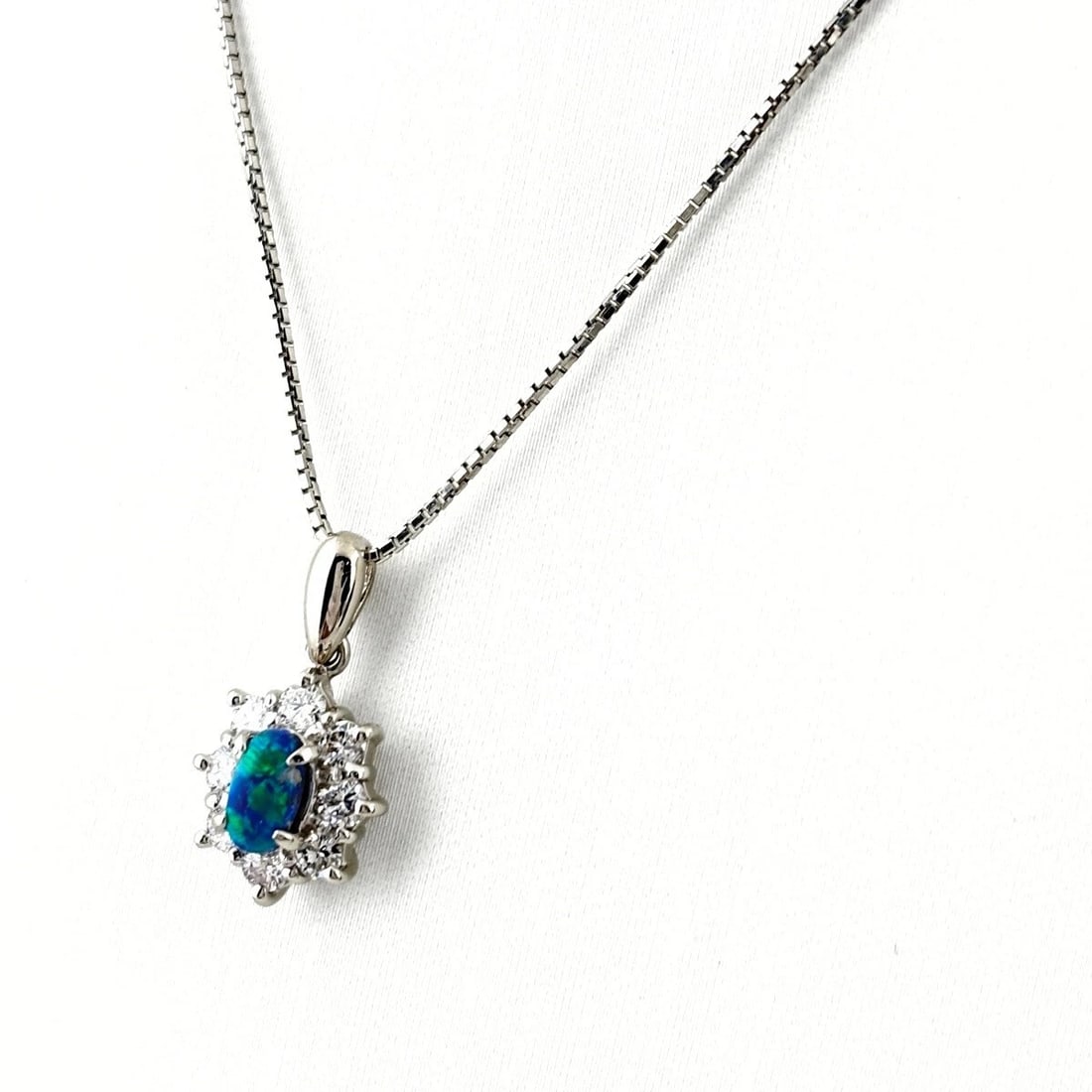 BLACK OPAL DESIGN NECKLACE PLATINUM PENDANT MELEE DIAMOND (1 of 3)