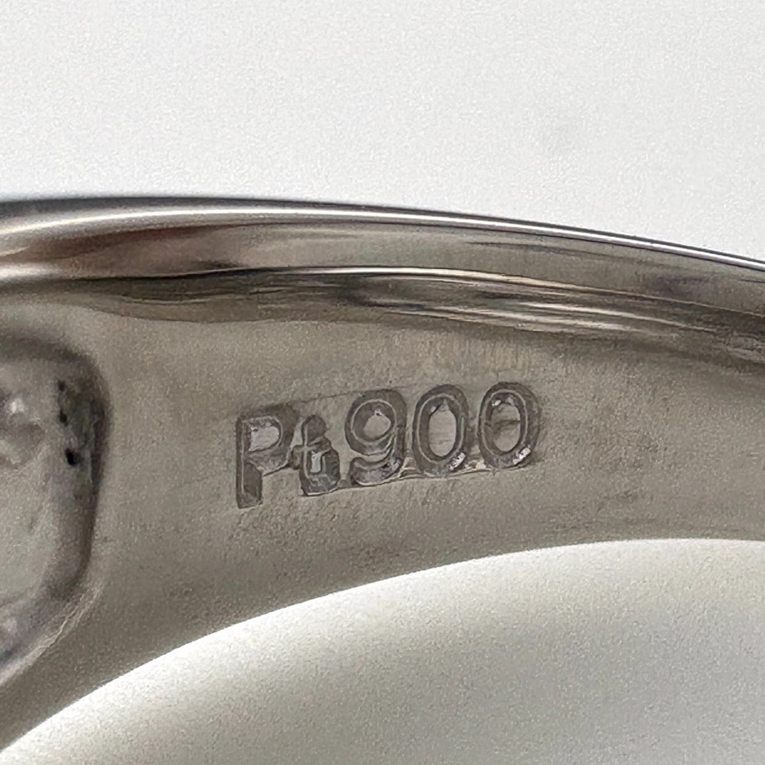 MELEE DIAMOND DESIGN RING PLATINUM - 2