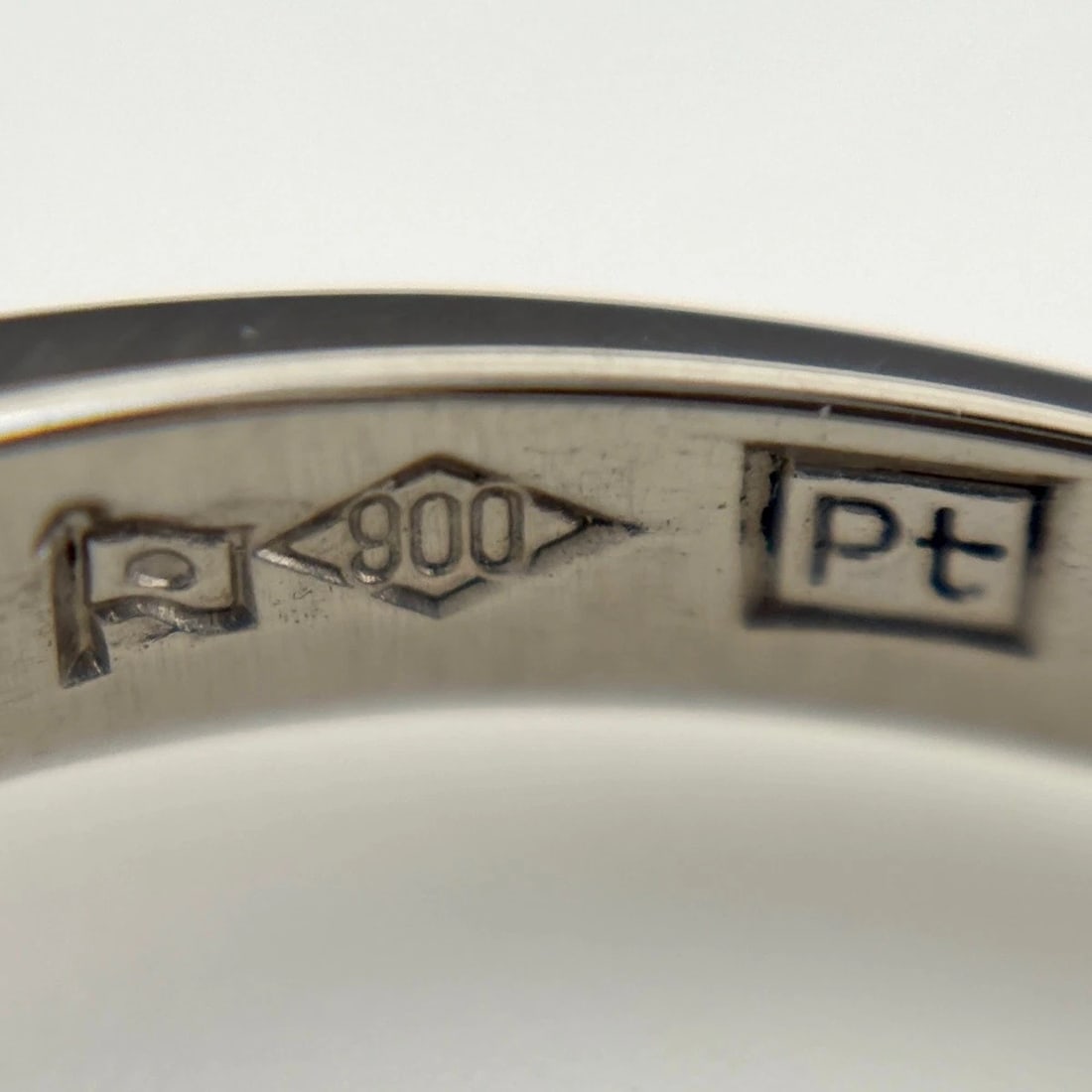 DIAMOND DESIGN RING PLATINUM - 2