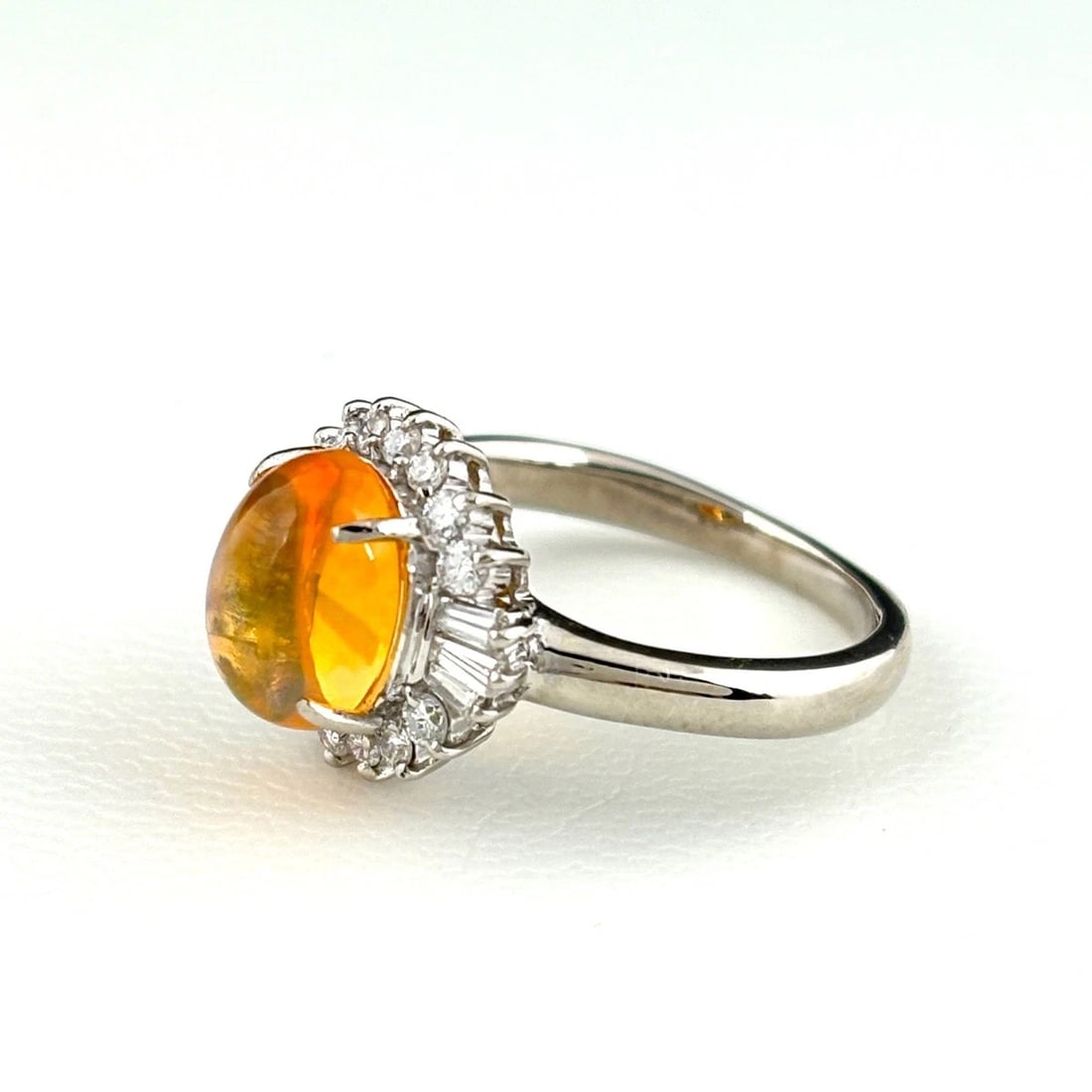FIRE OPAL DESIGN RING PLATINUM MELEE DIAMOND (1 of 3)