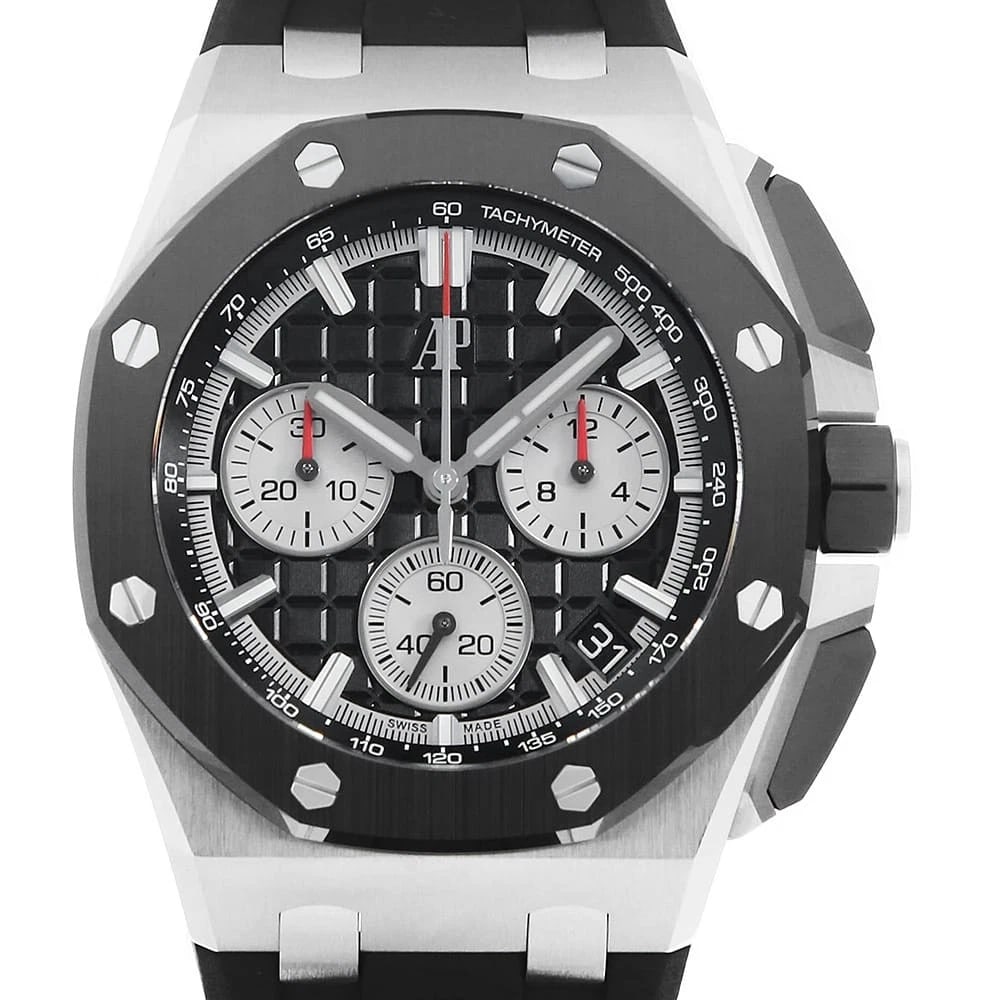AUDEMARS PIGUET ROYAL OAK CHRONOGRAPH WATCH: AUDEMARS PIGUET Royal Oak Chronograph Watch Brand: AUDEMARS PIGUET Type: Wrist watch Material: Band Material rubber, Case Material Stainless Steel Color: Dial Color Black Size: Case:W43mm 
