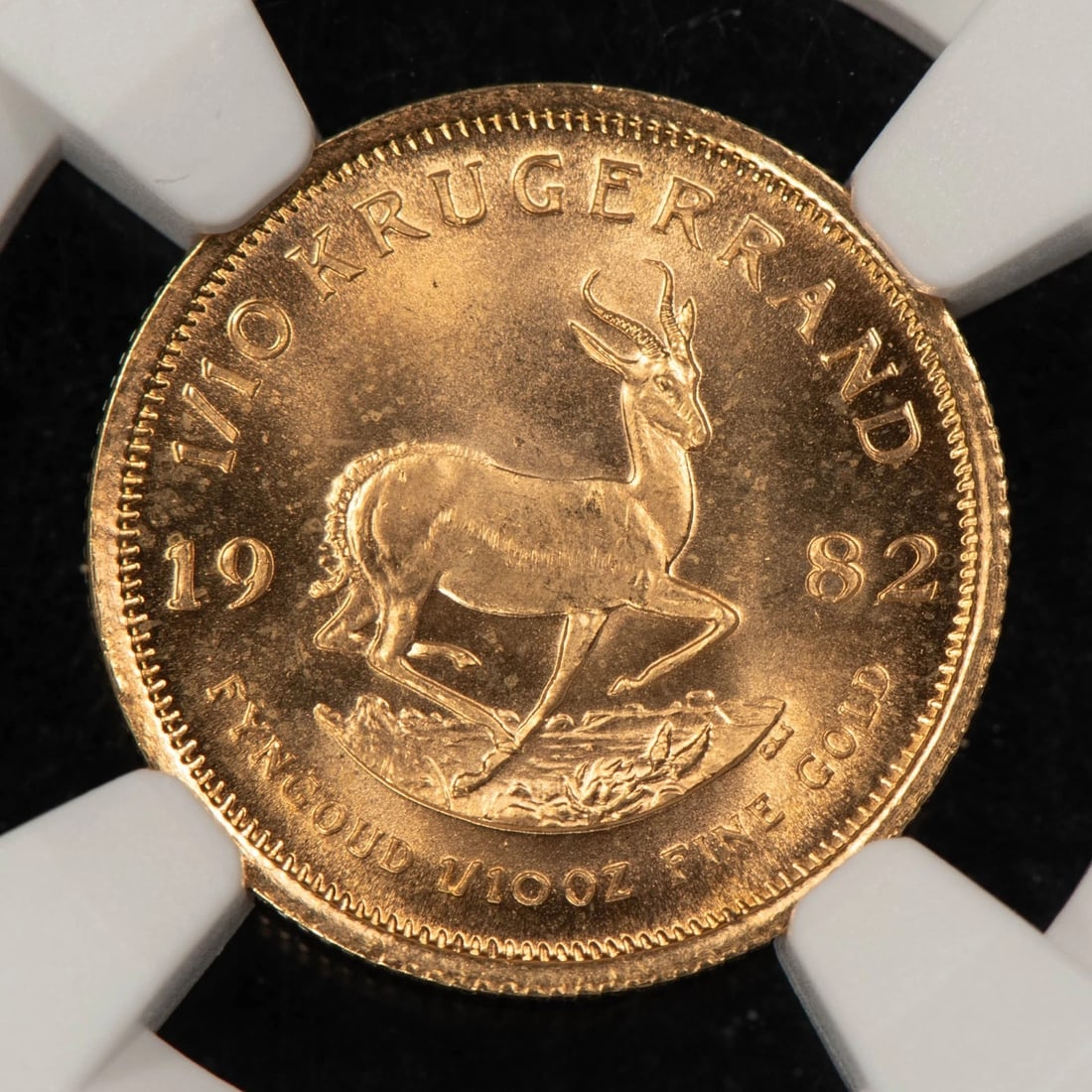1982 SOUTH AFRICA 1/10 OZ GOLD KRUGERRAND (1 of 2)
