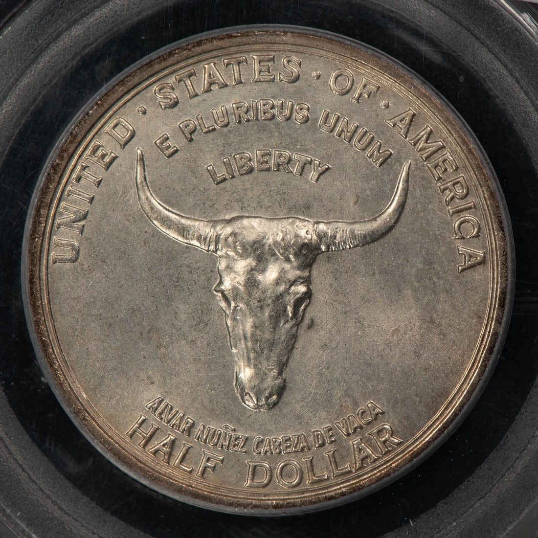 1935 50C SPANISH TRAIL COMMEMORATIVE SILVER HALF DOLLAR: 1935 50c Spanish Trail Commemorative Silver Half Dollar Brand/Mint: Philadelphia Year: 1935 Fineness: 0.9 Country of Origin: United States Accessories: None Accessories Notice: When purchasing pre
