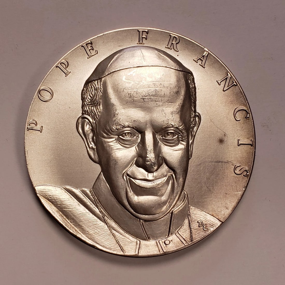 2015 POPE FRANCIS PAPAL VISIT 9.84 OZ .999 SILVER MEDALLION (1 of 7)