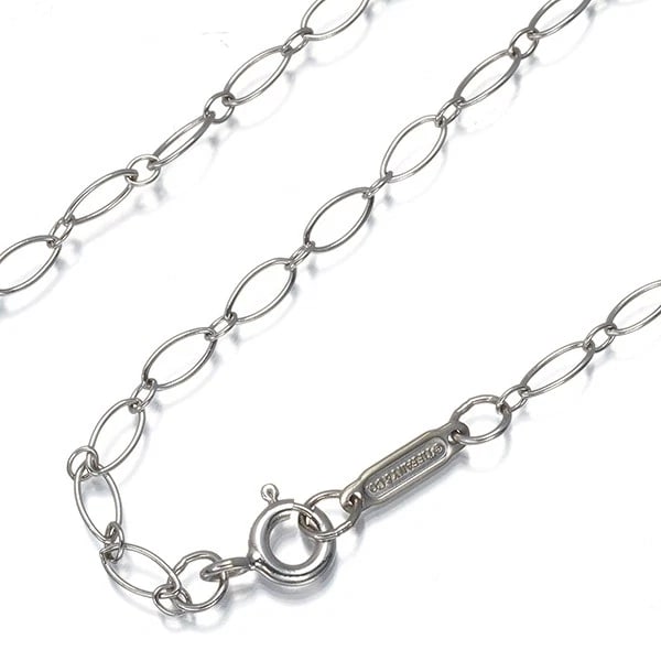 TIFFANY&CO. CHAIN NECKLACE OVAL LINK LONG: Tiffany&Co. Chain Necklace Oval Link Long Brand: Tiffany & Co. Type: Necklace Material: 18K / 750 / White Gold Color: White Gold Size: Necklace length: 62cm Necklace width: 2.6mm Clasp width: