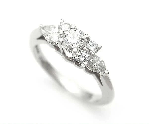 TIFFANY & CO. SEVEN STONE DIAMOND RING (1 of 2)