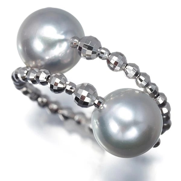PEARL 8.1MM CUT BALL BEAD ONE SIZE FITS ALL RING: Pearl 8.1mm Cut Ball Bead One Size Fits All Ring Brand: Unbranded Type: Ring Material: 18K / 750 / White Gold Main Stone/Creation Natural Color: White Gold Size: US3.75-5.5 Accessories: None