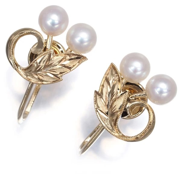 MIKIMOTO EARRINGS AKOYA PEARL LEAF: Mikimoto Earrings Akoya Pearl Leaf Brand: MIKIMOTO Type: Earrings Material: 14K / 585 / Yellow Gold Color: Yellow Gold Size: Design size: 12.6 x 11.7mm Accessories: None Accessories Notice: