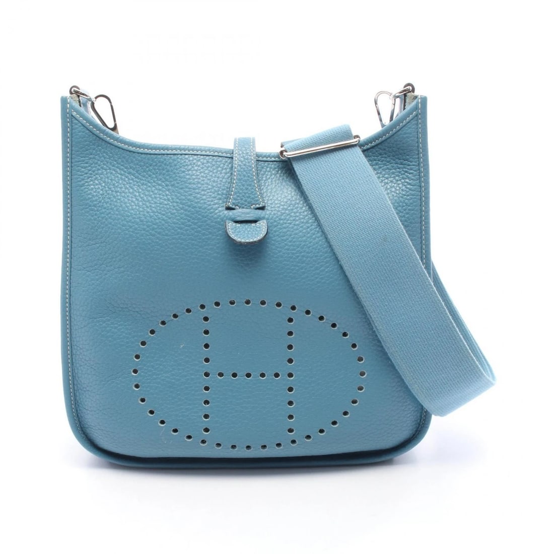 HERMES EVELYNE 3 TROIS PM SHOULDER CROSSBODY BAG: HERMES Evelyne 3 Trois PM Shoulder Crossbody Bag Brand: HERMES Type: Shoulder Bag Material: Exterior Material Other Color: Exterior Color Blue Size: H:26.5cm x W:28cm x D:7cm (H:10.4" x W:11.0" x