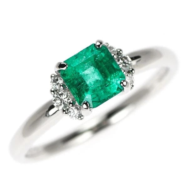 SEIKO PT900 EMERALD DIAMOND RING (1 of 2)