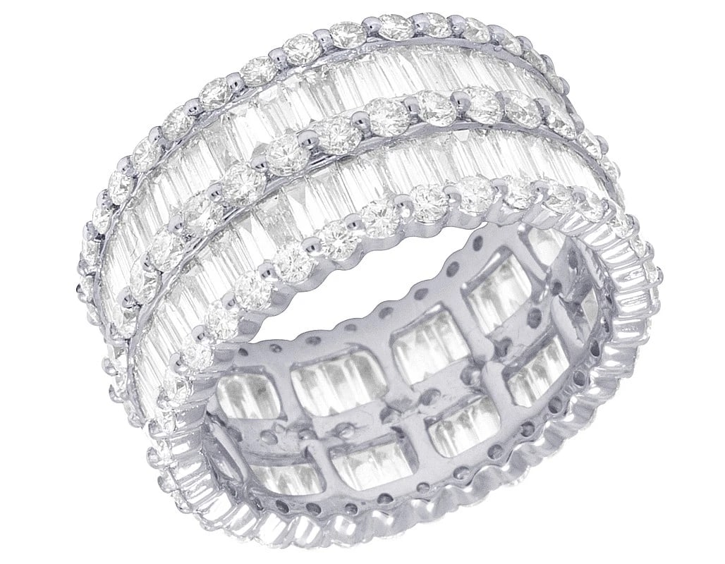 LADIES 18K WHITE GOLD BAGUETTE DIAMOND ETERNITY RING (1 of 4)
