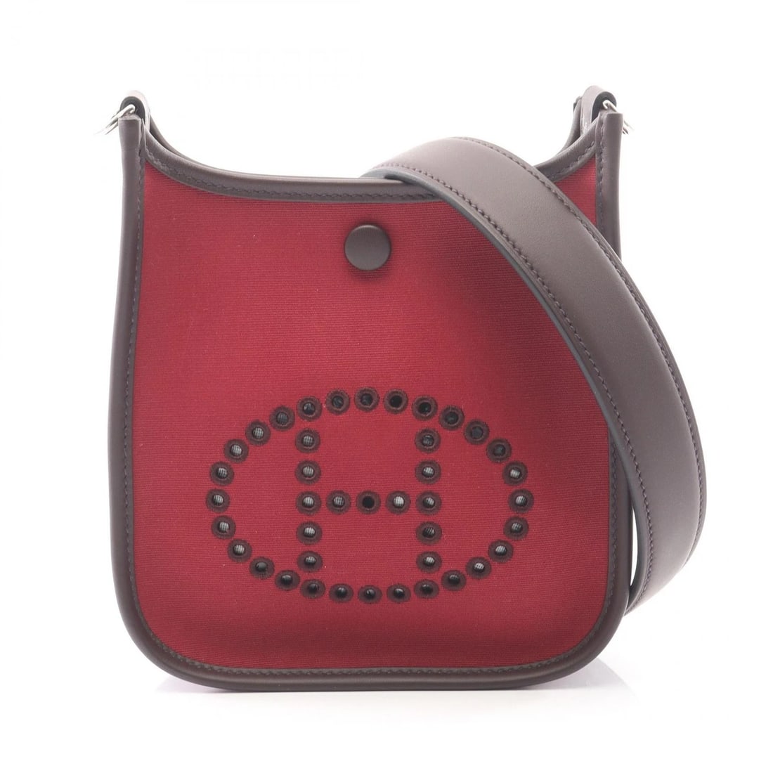 HERMES NEO EVELYNE TPM SHOULDER BAG TOILE OFFICIER SWIFT: HERMES Neo Evelyne TPM Shoulder Bag Toile officier Swift Brand: HERMES Type: Shoulder Bag Material: Exterior Material leather Color: Exterior Color Bordeaux Size: H:18cm x W:16.5cm x D:5.5cm (H:7.1" x