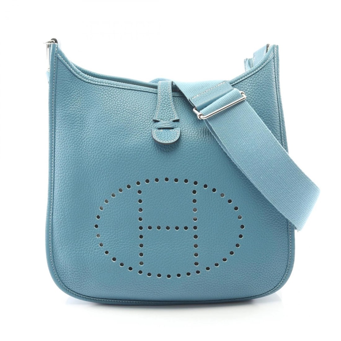 HERMES EVELYNE 3 PM SHOULDER CROSSBODY BAG: HERMES Evelyne 3 PM Shoulder crossbody Bag Brand: HERMES Type: Shoulder Bag Material: Exterior Material Other Color: Exterior Color Blue Size: H:26.5cm x W:28cm x D:7cm (H:10.4" x W:11.0" x D:2.8"