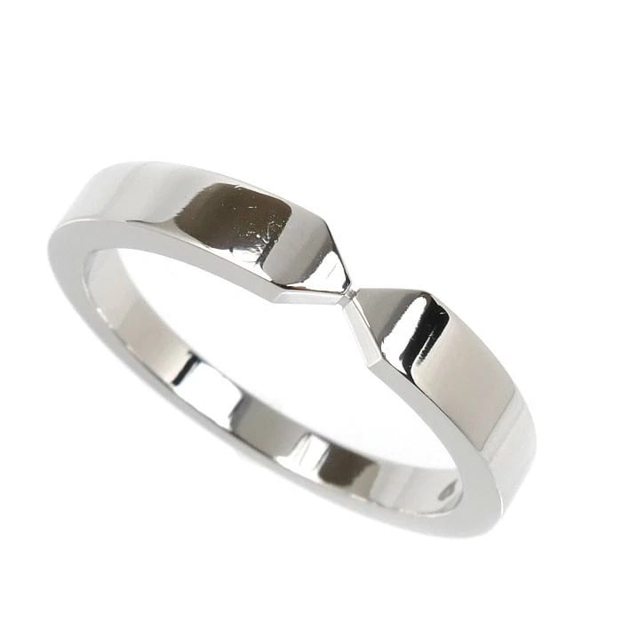 CHAUMET TRIOMPHE WEDDING RING PT950 PLATINUM: Chaumet Triomphe Wedding Ring Pt950 Platinum Brand: Chaumet Type: Ring Material: Platinum (Pt950) Color: Silver Size: US: 8.25 Accessories: None Accessories Notice: When purchasing pre-own