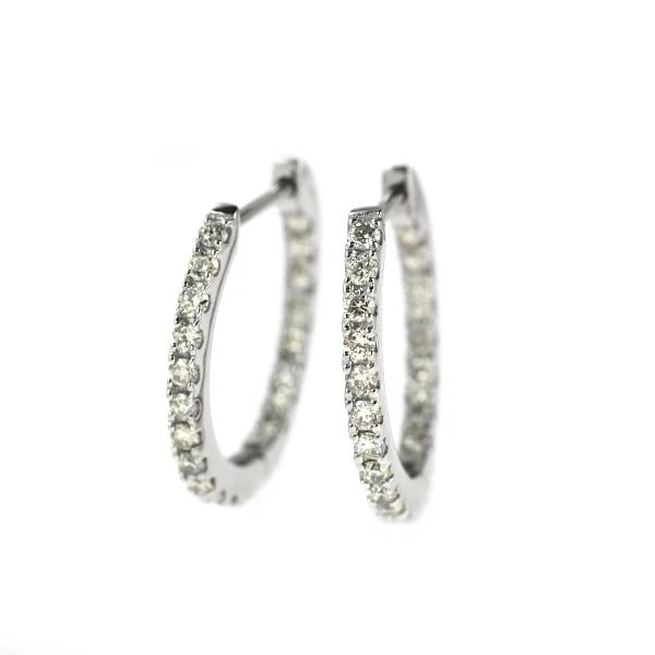 PT950 DIAMOND EARRING: Pt950 diamond earring Brand: None Type: piercing Material: Pt950 Color: none Size: Length/Width/Diameter16.2 Width/Thickness1.6 Accessories: None Accessories Notice: When purchasing pre-owned