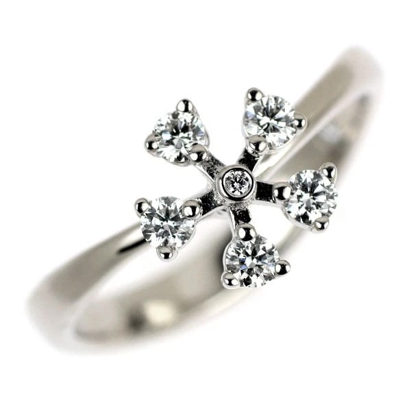 DE BEERS K18WG DIAMOND RING: De Beers K18WG diamond ring Brand: De Beers Type: ring Material: K18WG Main Stone/Creation Natural Color: WG Size: 5.25 US Accessories: None Accessories Notice: When purchasing pre-owned