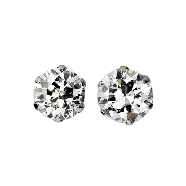 PT900 CIRCULAR BRILLIANT CUT DIAMOND EARRINGS: Pt900 Circular Brilliant Cut Diamond Earrings Brand: None Type: piercing Material: Pt900 Color: None Size: Length/Width/Diameter 4.0 Accessories: None Accessories Notice: When purchasing