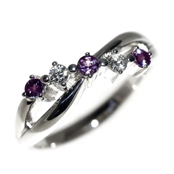 RARE K18WG ALEXANDRITE DIAMOND RING: Rare K18WG Alexandrite Diamond Ring Brand: None Type: ring Material: K18WG Main Stone/Creation alexandriteSide Stonediamonds Color: White Gold Size: 5.5 - 5.75 US Accessories: None