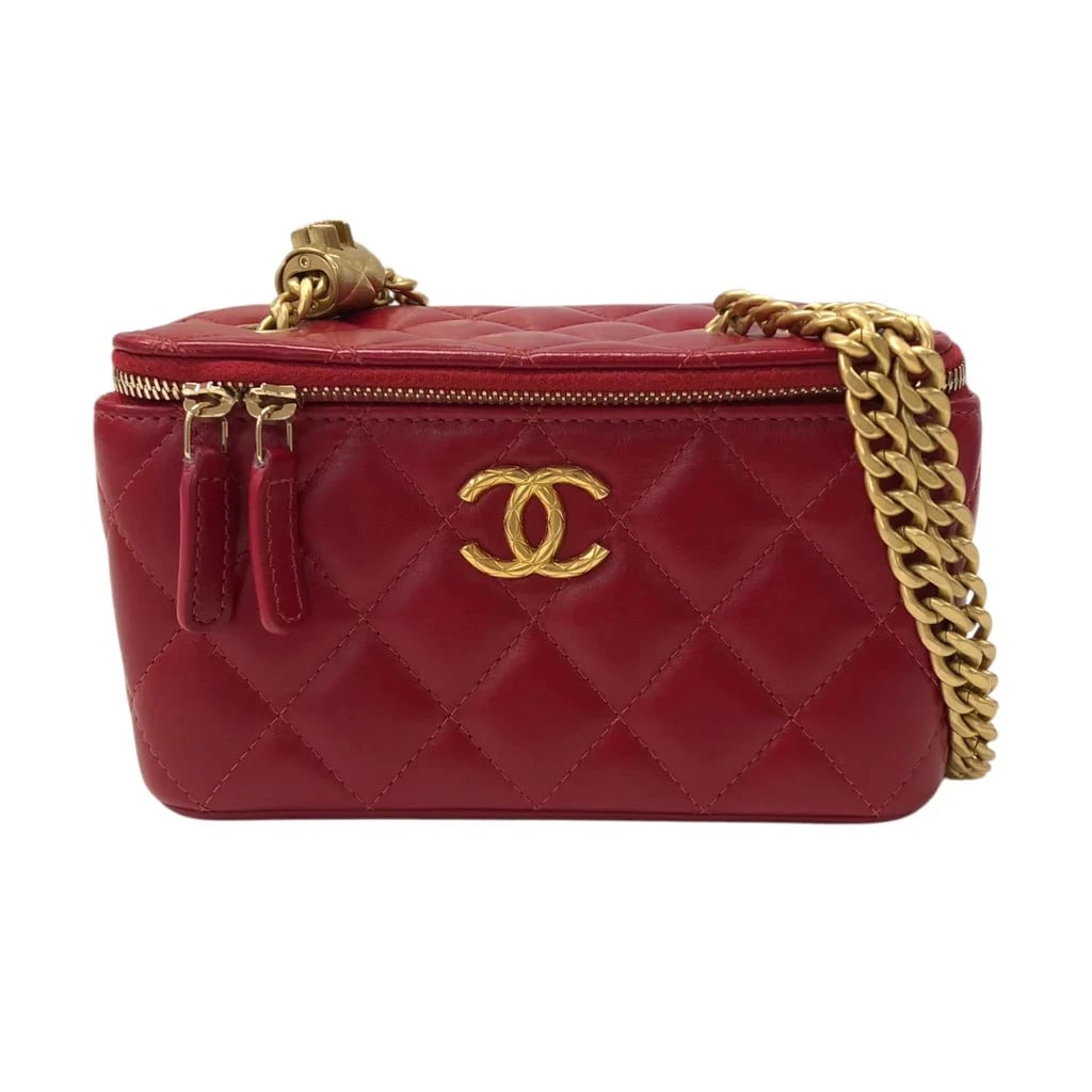 CHANEL MATELASSÉ CHAIN VANITY BAG (1 of 8)