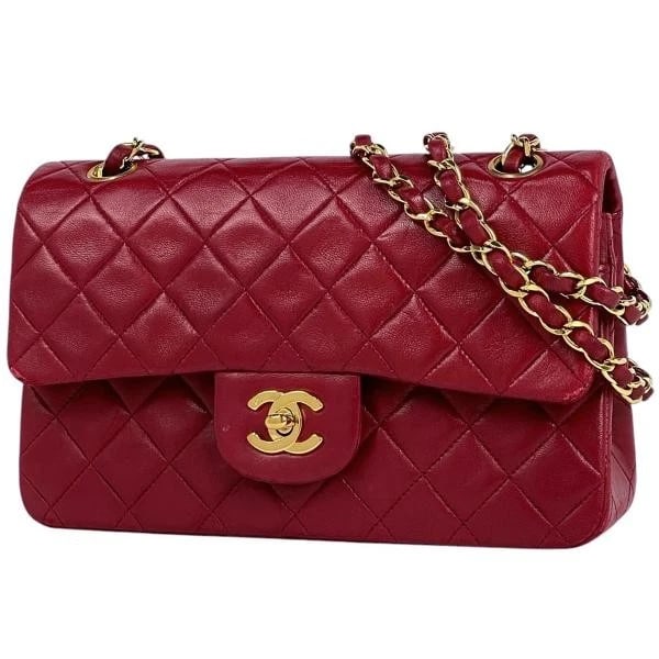 CHANEL COCO MARK W FLAP CHAIN SHOULDER BAG: CHANEL Coco Mark W Flap Chain Shoulder Bag Brand: CHANEL Type: Womwns Bag Material: leather Color: Red Size: Width (approx.): 23cm cm Height (approx.): 14cm cm Depth (approx.): 6.5cm cm Accessori
