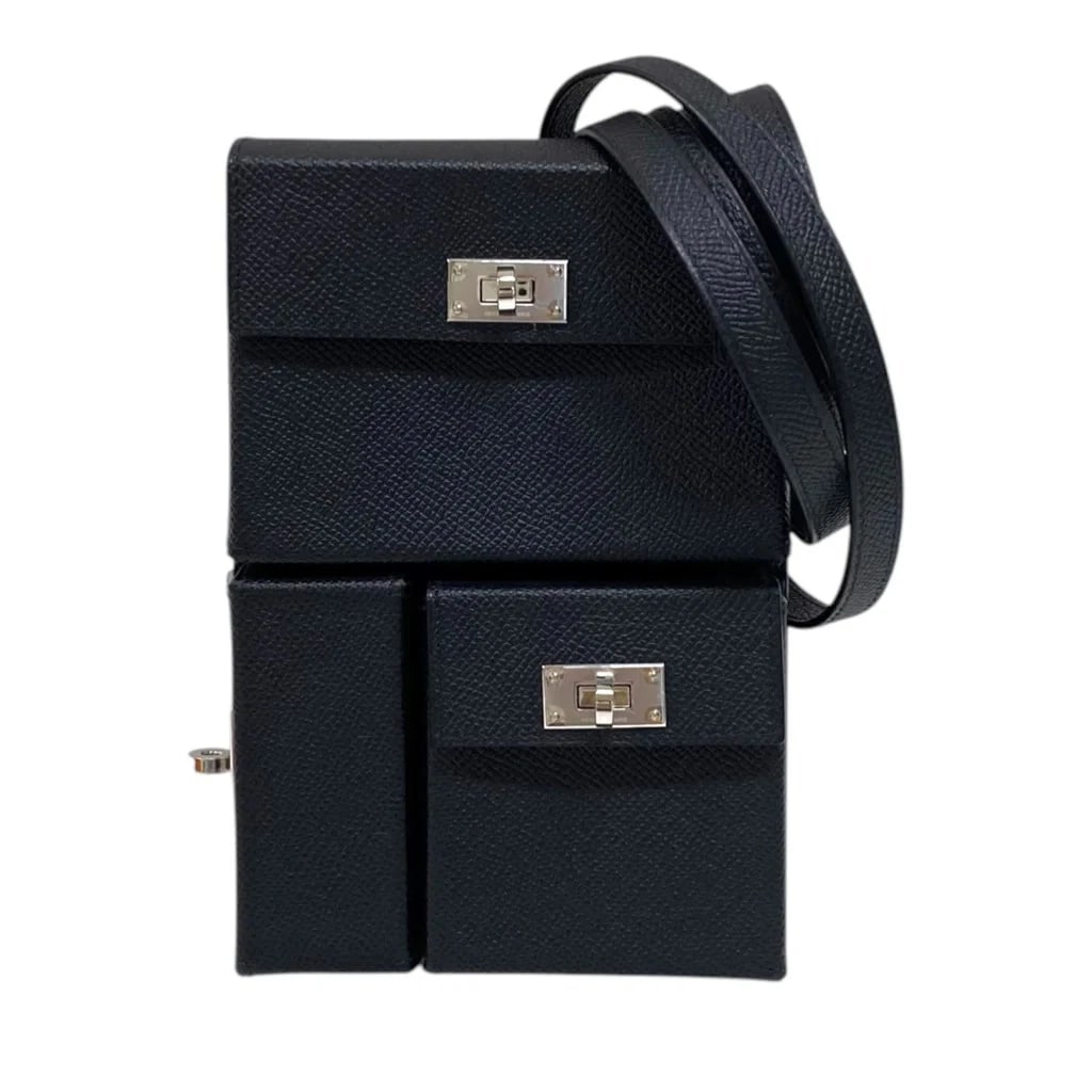 HERMES KELLY MULTI POCKET TOGO SHOULDER BAG: HERMES Kelly Multi Pocket Togo Shoulder Bag Brand: HERMES Type: Womwns Bag Material: Epson Color: Black with silver hardware Size: Width (approx.): 11cm Height (approx.): 17cm Depth (approx.): 4.5