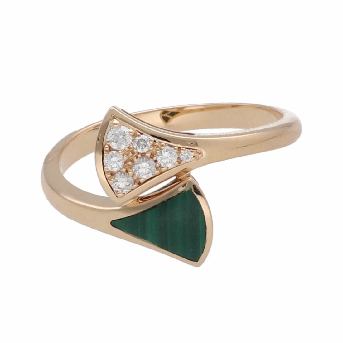 BVLGARI RING DIVAS DREAM K18 ROSE GOLD: BVLGARI RING DIVAS DREAM K18 ROSE GOLD Brand: Bvlgari Type: RING Material: K18RG, Main Stone/Creation Malachite Color: Rose Gold Size: US6.25 Accessories: None Accessories Notice: When pu