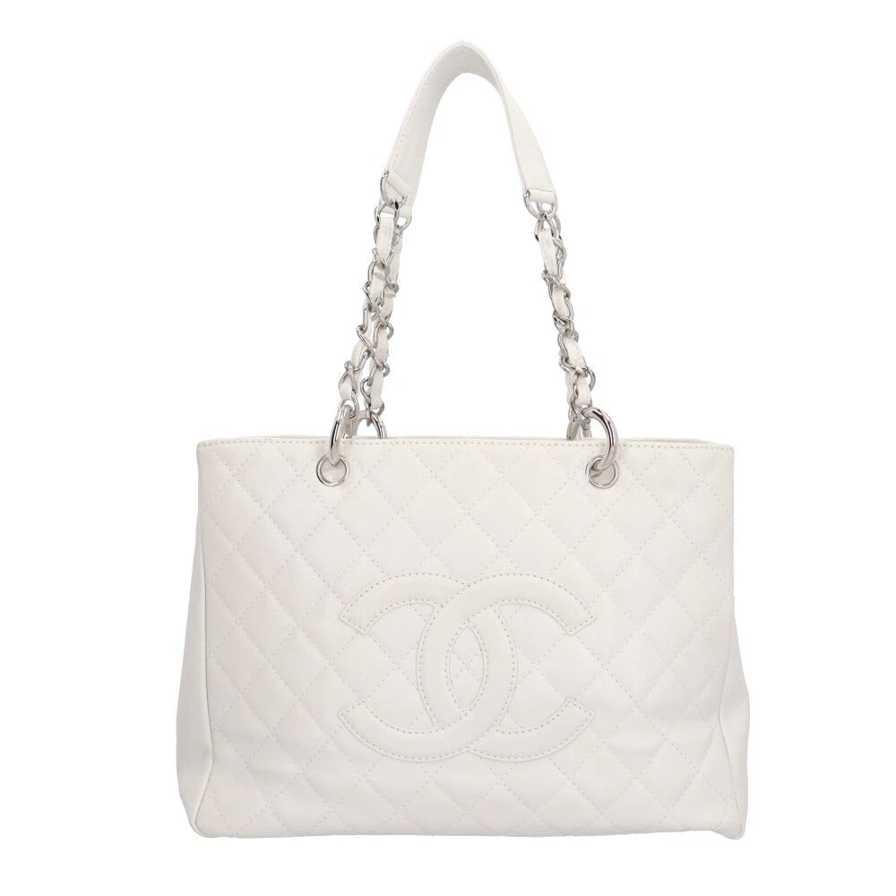 CHANEL SHOULDER BAG CAVIAR SKIN: CHANEL Shoulder Bag Caviar skin Brand: CHANEL Type: Shoulder Bag Material: Exterior Material Caviarskin Color: Exterior Color white Size: W13.0 x H9.8 x D5.1inch Accessories: None Accessor