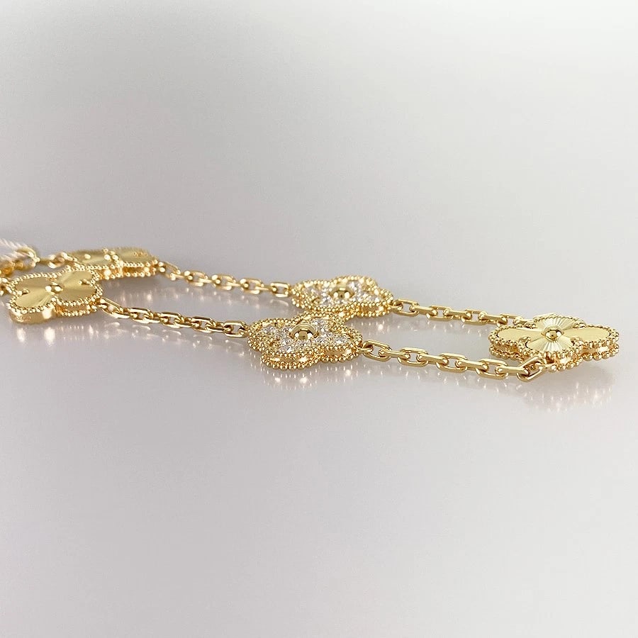 VAN CLEEF & ARPELS ALHAMBRA YELLOW GOLD DIAMOND BRACELET - 4