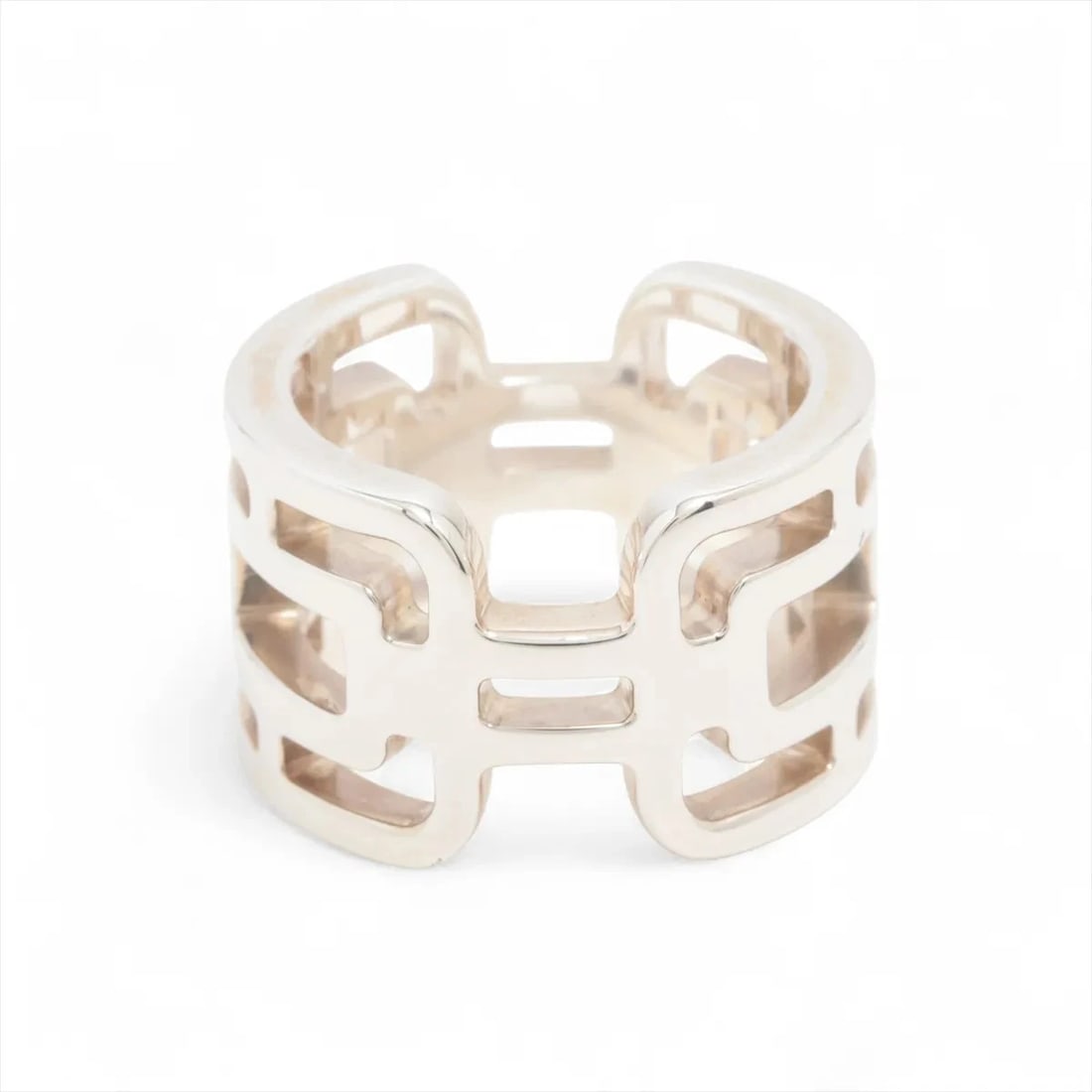 HERMES ARUKAN RING 925 SILVER: Hermes Arukan Ring 925 Silver Brand: Hermes Type: Ring Material: 925 Silver, Color: Silver Size: 4.75 - 5 US Accessories: None Accessories Notice: When purchasing pre-owned goods, please refer to the