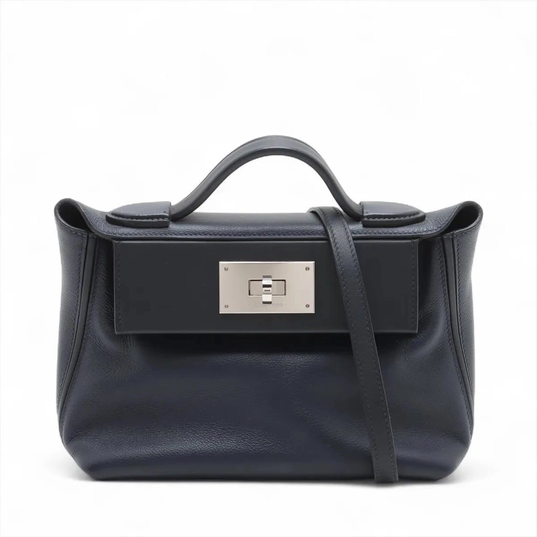 HERMES SACKS LE VINGT CUATRE 24/24 MINI 21: Hermes sacks Le Vingt Cuatre 24/24 mini 21 Brand: Hermès Type: Hand bag Material: Evercolor x Veau Swift Color: Blue Nuit x Caban x Blue Jelly Size: Height:6.1inch Length:8.5inch Depth:4.3inch Handle