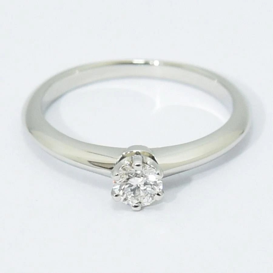 TIFFANY & CO. SOLITAIRE PLATINUM RING: Tiffany & Co. Solitaire Platinum Ring Brand: Tiffany & Co. Type: Ring Material: Pt950, Main Stone/Creation Natural Color: Platinum Size: US Size No. 5 Accessories: None Accessories Notice:
