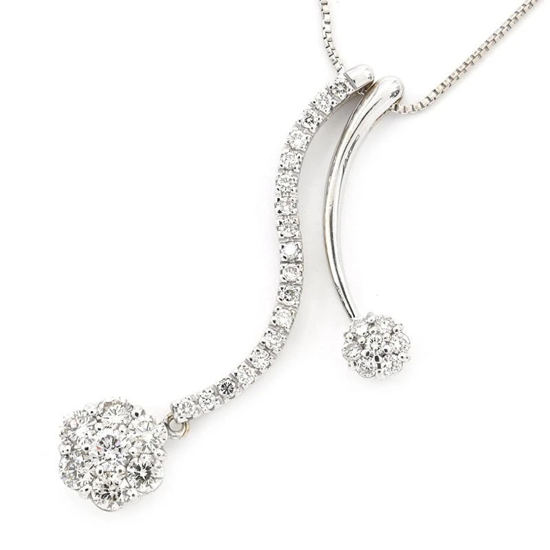 NATURAL FLOWER NECKLACE 18K WG: "Natural Flower Necklace 18K WG Brand: Unbranded Type: Necklace Material: K18WG, Main Stone/Creation Natural Color: Silver Size: Effective length 46cm (free adjuster) Chain width 0.7mm Motif 8.3mm x 4