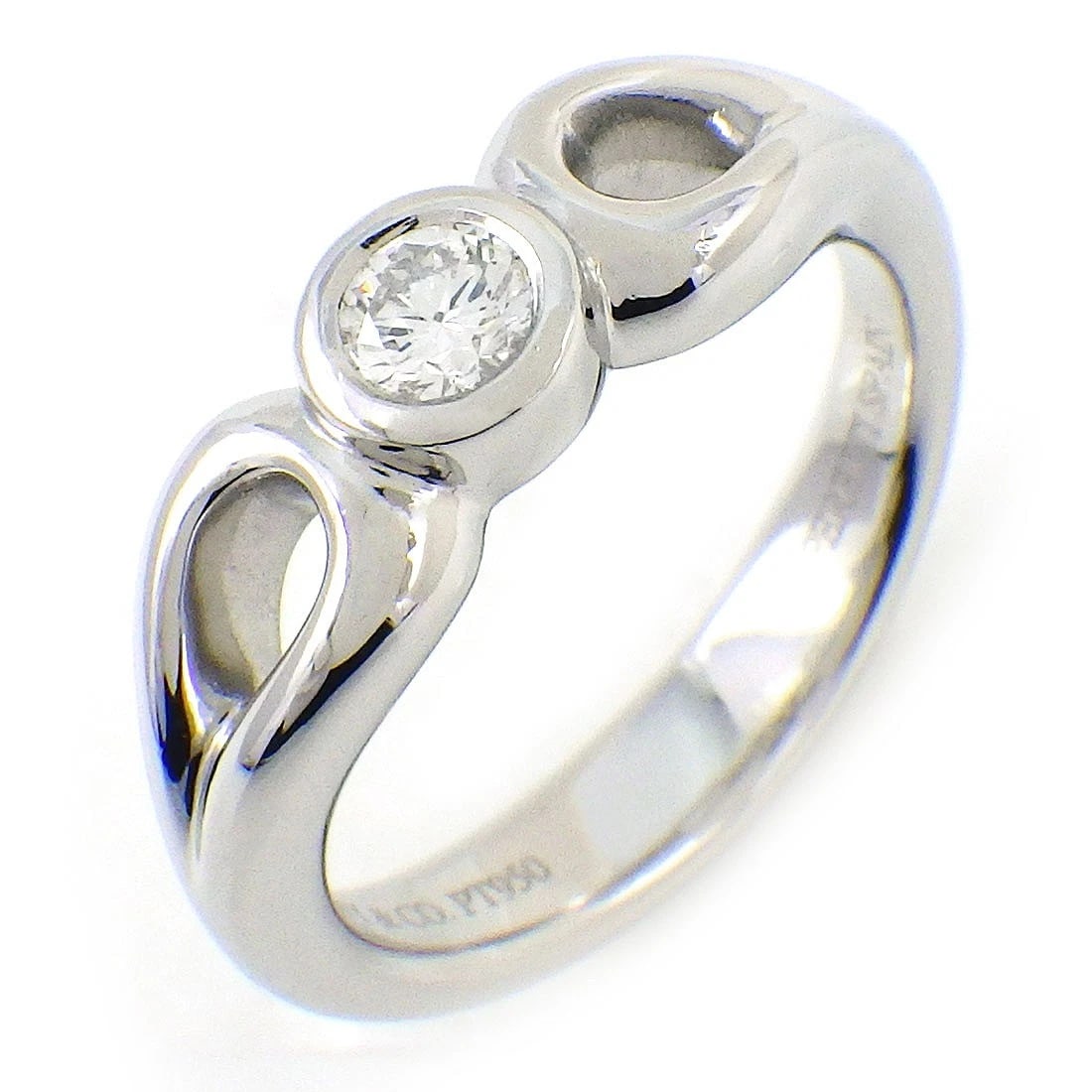 TIFFANY & CO. RING DOUBLE OPEN TEARDROP ELSA: Tiffany & Co. Ring Double Open Teardrop Elsa Brand: Tiffany & Co. Type: Ring Material: Pt950 platinum, Main Stone/Creation Natural Color: Platinum Size: 4(USA) Accessories: None Accessories Notice: