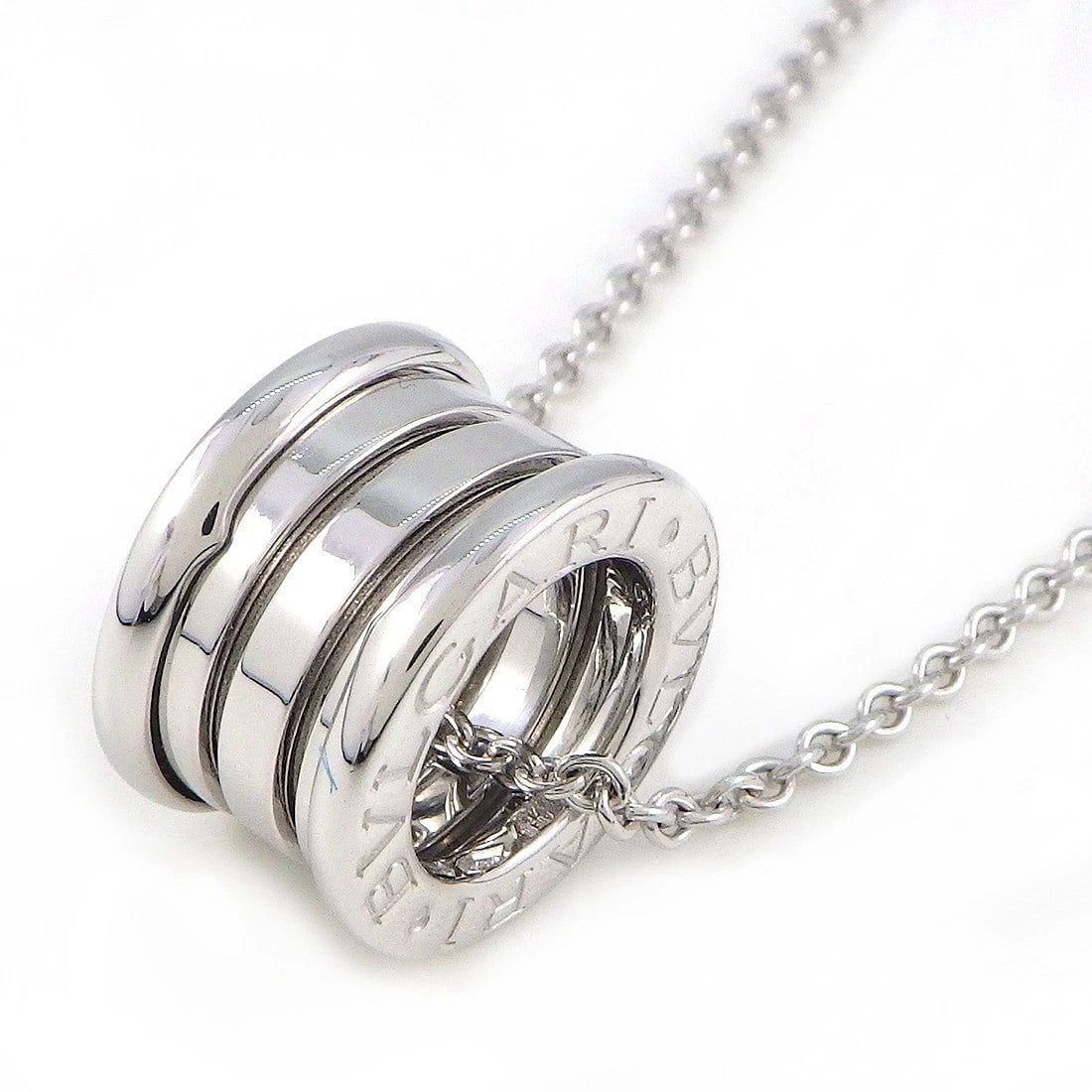 BVLGARI NECKLACE B-ZERO1 SPIRAL LOGO 750: BVLGARI Necklace B-zero1 Spiral Logo 750 Brand: BVLGARI Type: Necklace Material: 750(18K)White Gold, Color: White Gold Size: Chain Length : 15.74"(inches) / 40.0cm Pendant Top Size : W 0.36" × H