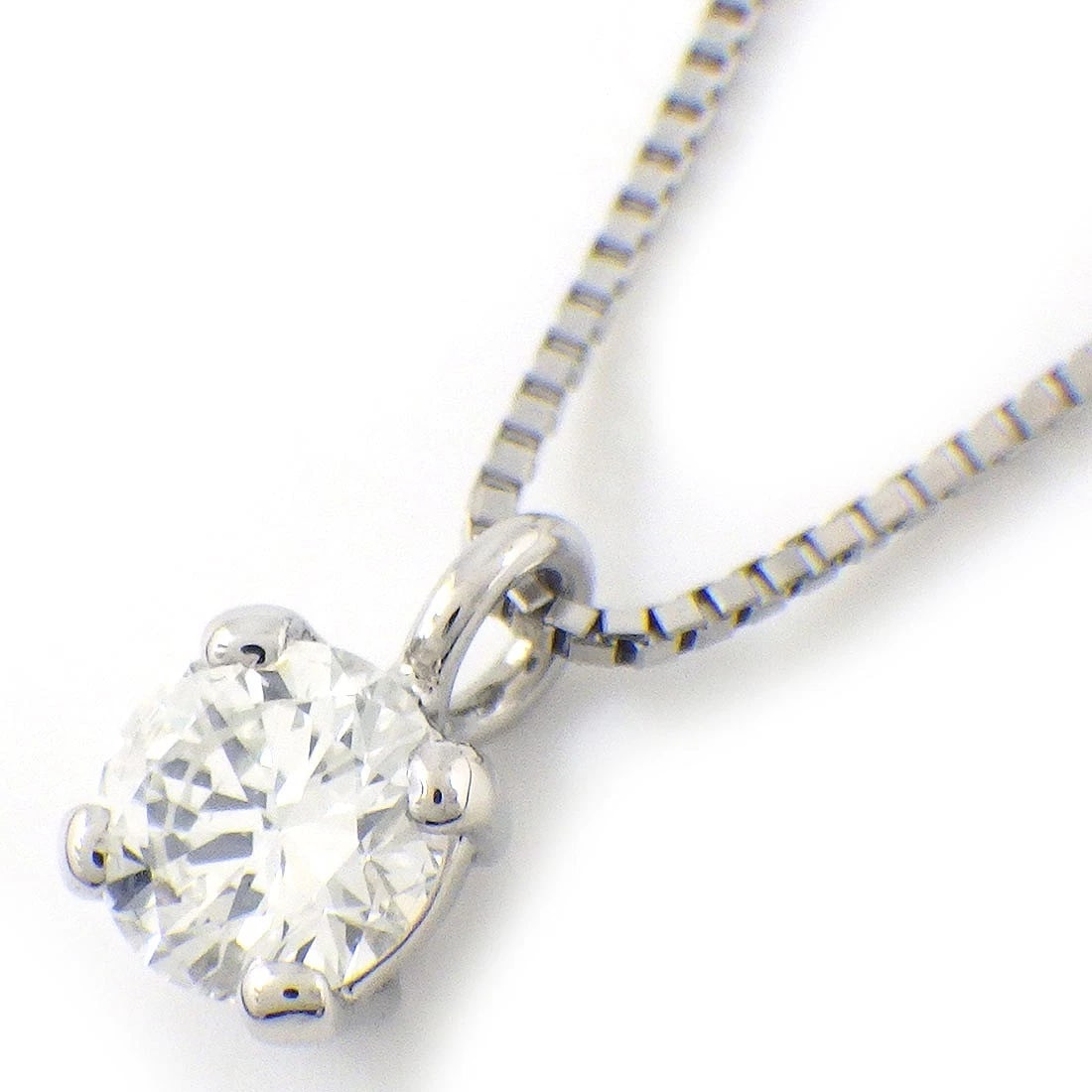 FINE JEWELRY NECKLACE SOLITAIRE ROUND 1 POINT: "Fine Jewelry Necklace Solitaire Round 1 Point Brand: Fine Jewelry Type: Necklace Material: PT900 Platinum PT850 Platinum, PT900 Platinum PT850 Platinum, Main Stone/Creation Natural Color: Platinum Si