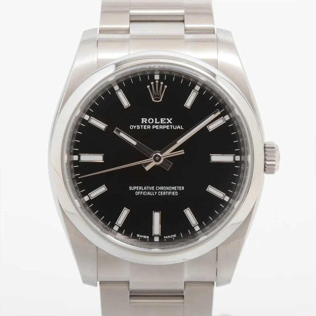 ROLEX OYSTER PERPETUAL BLACK DIAL WATCH: Rolex Oyster Perpetual Black Dial Watch Brand: Rolex Type: Wristwatch Material: SS Color: Dial Color Black Size: Case:W1.2 x H1.2inch / W34 x H34Circumference of Wrist:6.3inch / 16 Accessories: No