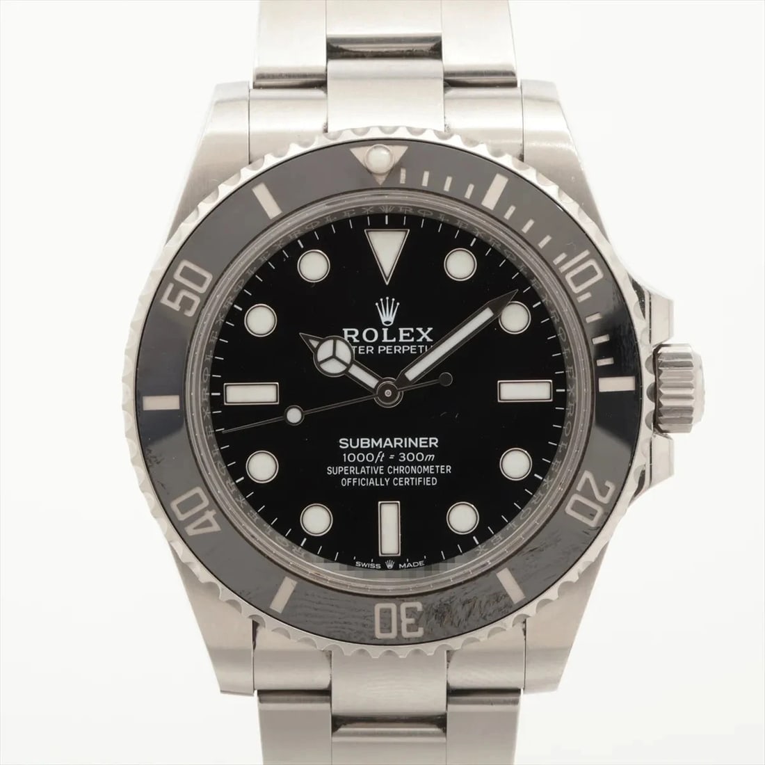 ROLEX SUBMARINER BLACK DIAL WATCH: Rolex Submariner Black Dial Watch Brand: Rolex Type: Wristwatch Material: SS Color: Dial Color Black Size: Case:W1.6 x H1.6inch / W41 x H41Circumference of Wrist:7.5inch / 19 Accessories: None