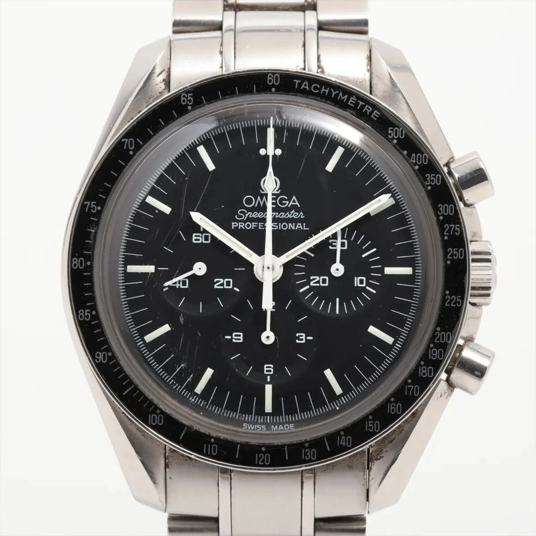 OMEGA SPEEDMASTER MOONWATCH PROFESSIONAL BLACK DIAL WATCH: Omega Speedmaster Moonwatch Professional Black Dial Watch Brand: Omega Type: Wristwatch Material: SS Color: Dial Color Black Size: Case:W1.6 x H1.6inch / W42 x H42 Circumference of Wrist:6.5inch / 16.
