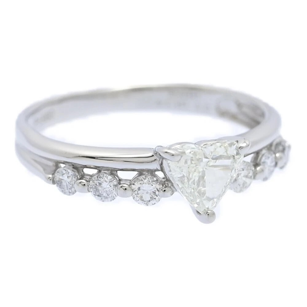 DIAMOND RING PT900 PLATINUM: Diamond Ring Pt900 Platinum Brand: Bespoke Design Type: Ring Material: Pt900 Diamond, Main Stone/Creation Main Stone Diamond Color: platinum Size: US 5.5 Accessories: None Accessories Notice: When
