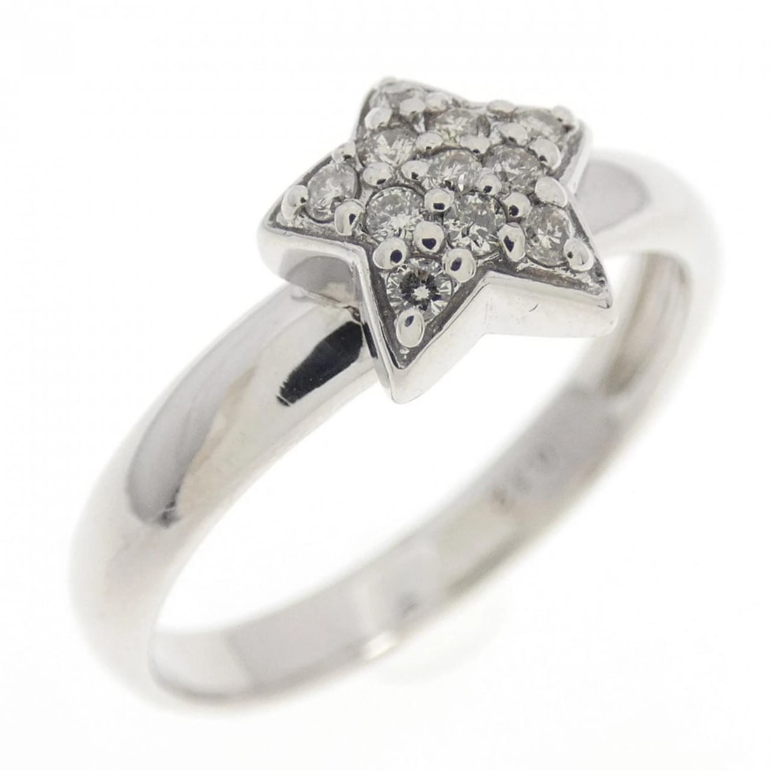 K18WG STAR PAVE DIAMOND RING: K18WG Star Pave Diamond Ring Brand: Unbranded Type: Diamond Ring Material: K18 white gold, Main Stone/Creation natural Color: White Gold Size: US 6 1/4 Accessories: None Accessories Notice