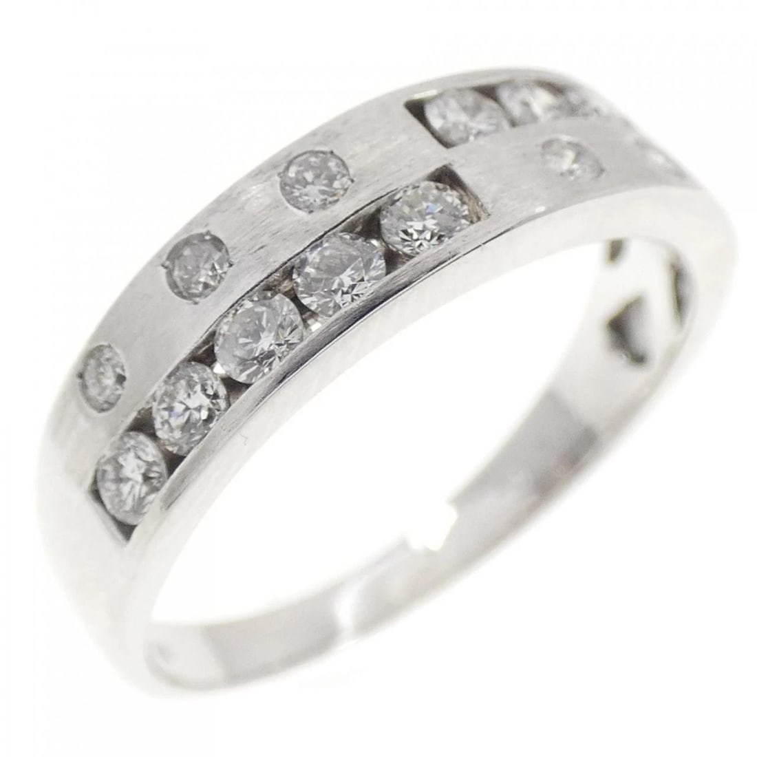 K18WG DIAMOND RING: K18WG Diamond Ring Brand: Unbranded Type: Diamond Ring Material: 18k White Gold, Main Stone/Creation Natural Color: White Gold Size: US 7 Accessories: None Accessories Notice: When purchasing