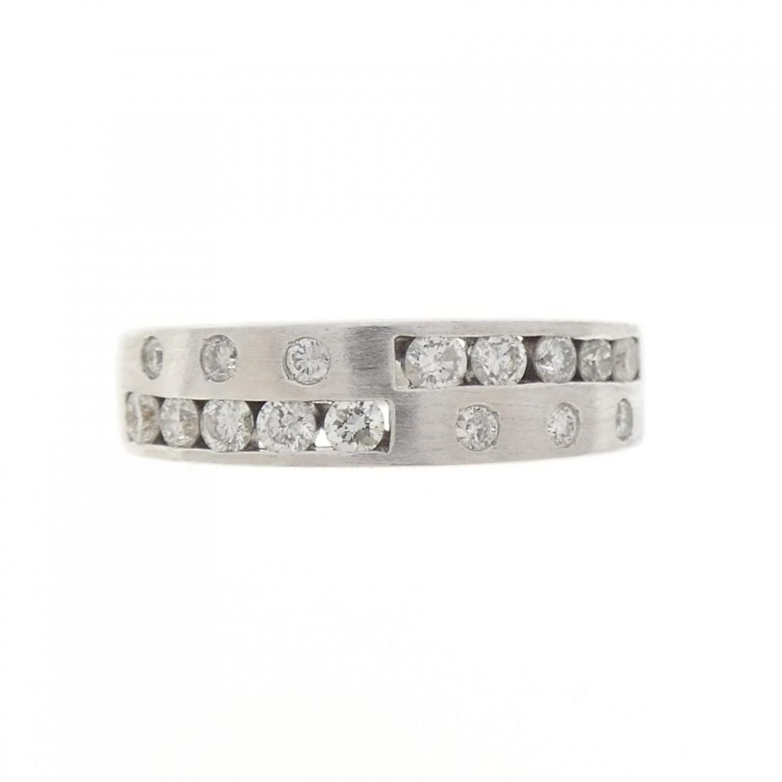 K18WG DIAMOND RING - 2