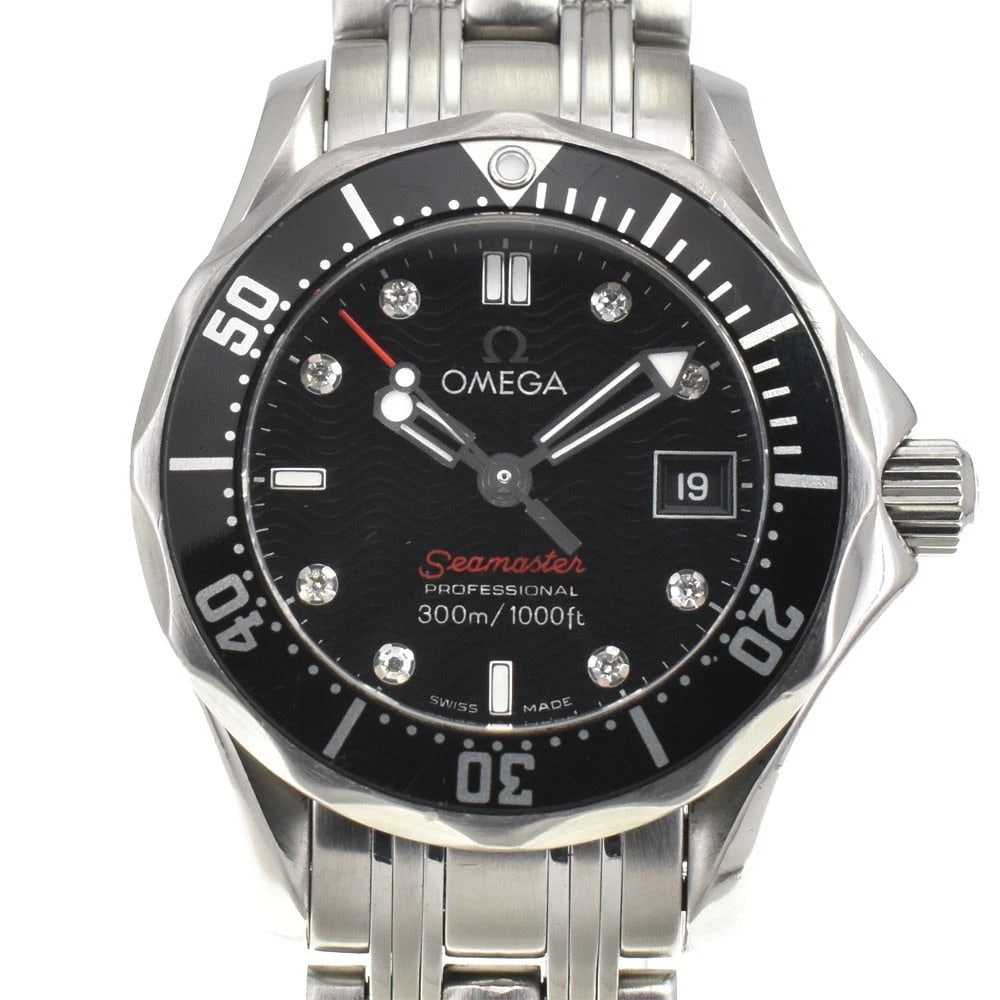 OMEGA SEAMASTER DIAMOND WATCH: OMEGA Seamaster Diamond Watch Brand: OMEGA Type: Wristwatch Material: Case Material Stainless Steel, Band Material Stainless Steel Color: Case Color Silver, Dial Color black, Band color Silver Size: C