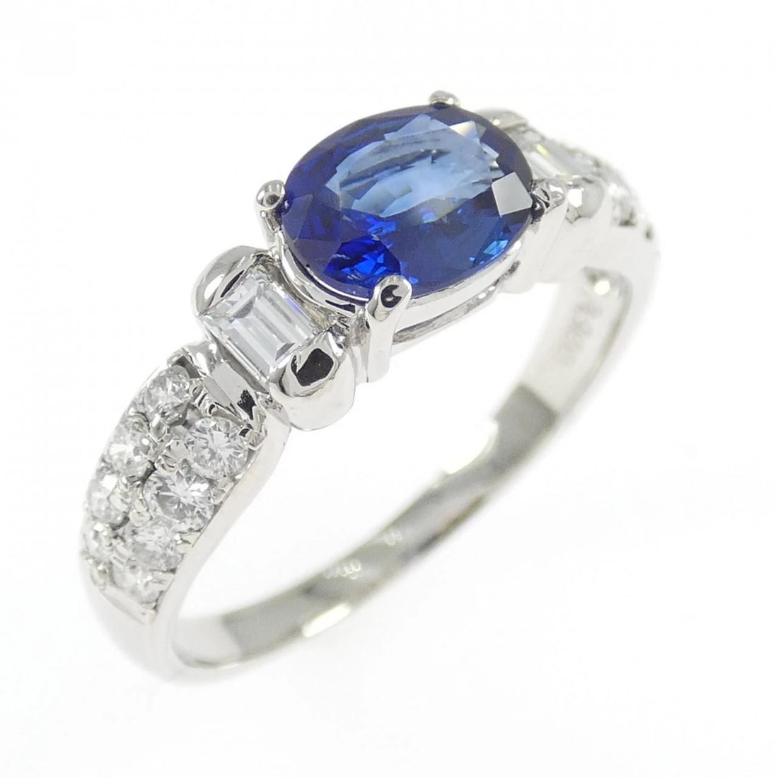 PT900 SAPPHIRE RING: PT900 Sapphire Ring Brand: Unbranded Type: Sapphire Ring Material: Platinum900, Main Stone/Creation Sapphire Secondary Stone Diamond Color: Platinum Size: US 6 1/2 Accessories: None Accessories