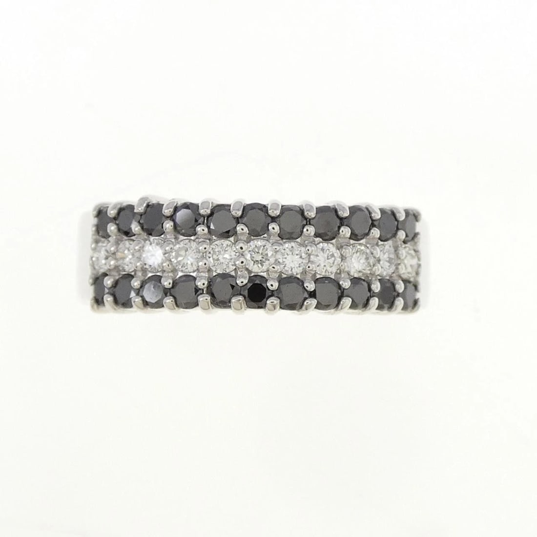 K18WG DIAMOND RING - 2