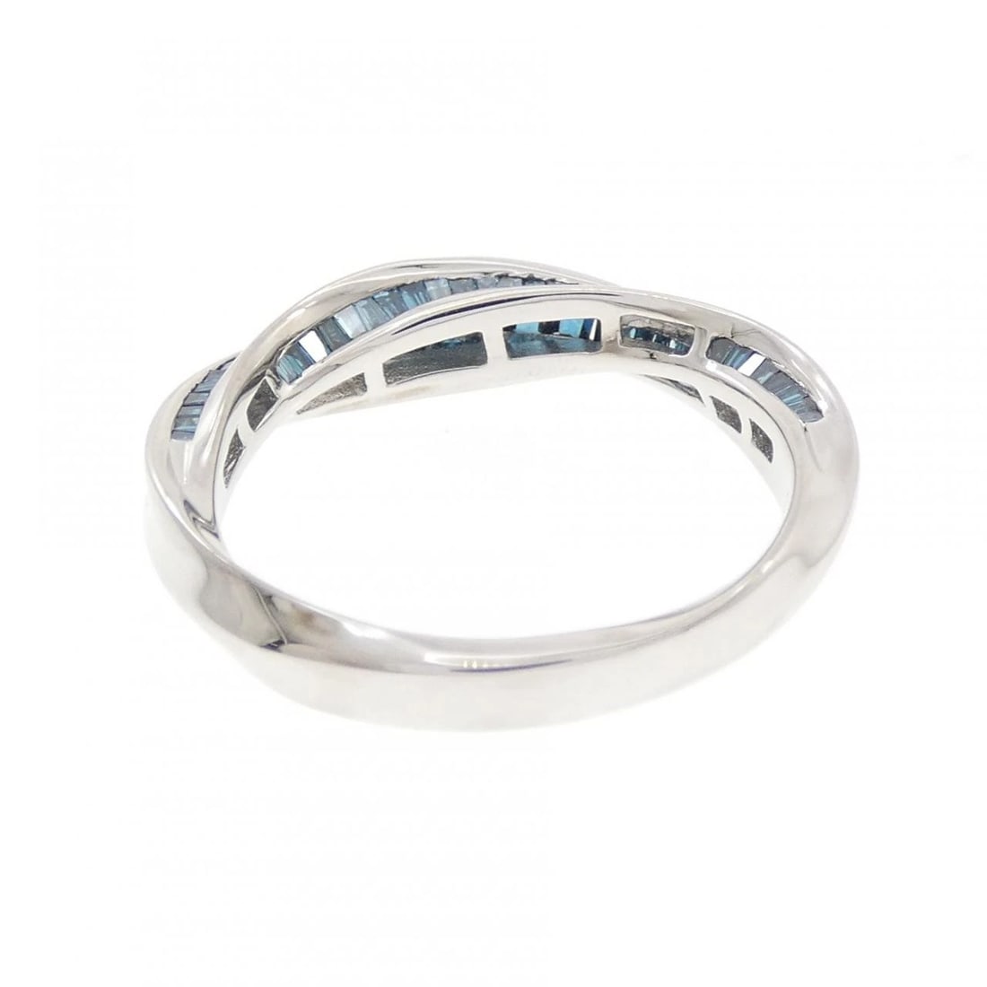 K18WG DIAMOND RING - 3