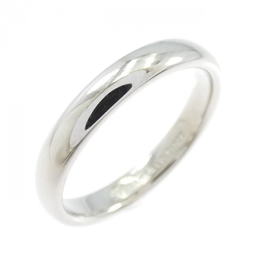 TIFFANY & CO. FOREVER WEDDING BAND RING: TIFFANY & Co. Forever Wedding Band Ring Brand: TIFFANY&Co. Type: Ring Material: Platinum950, Color: White Size: US 5 3/4 Accessories: None Accessories Notice: When purchasing pre-owned goods, please